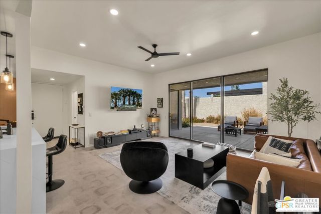 410 N Hermosa Drive, Palm Springs, CA 92262