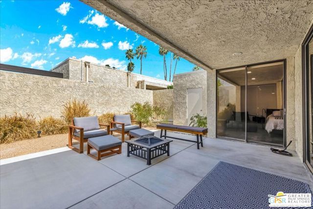 410 N Hermosa Drive, Palm Springs, CA 92262