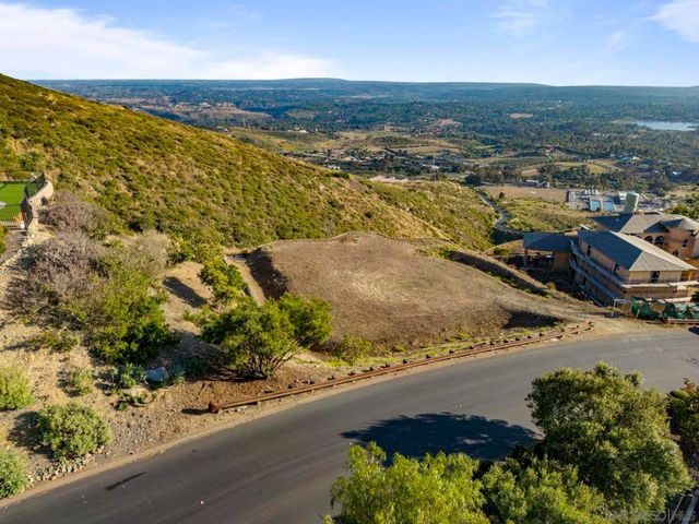 Camino De Arriba, Rancho Santa Fe, CA 92067