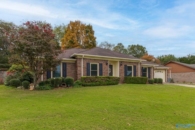 1126 Way Thru The Woods, Decatur, AL 35603