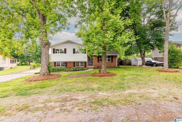 524 LYNN CIRCLE, Mount Olive, AL 35117