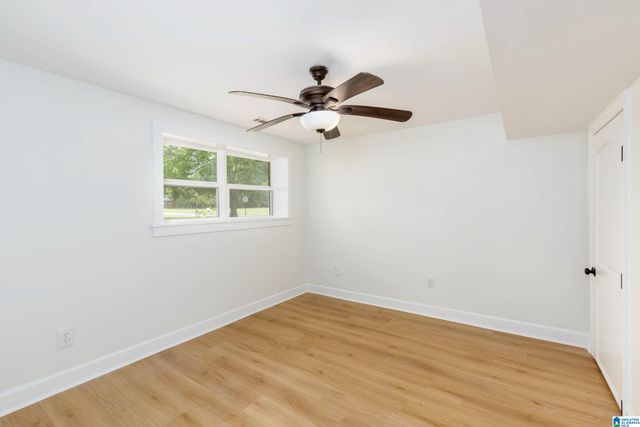 524 LYNN CIRCLE, Mount Olive, AL 35117