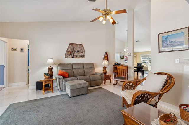 8626 BOYSENBERRY DRIVE, Tampa, FL 33635