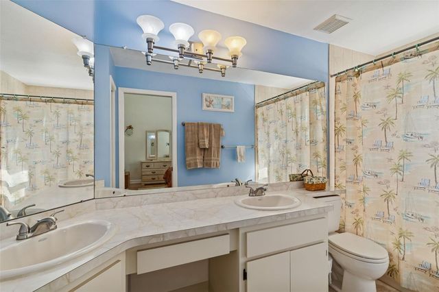 8626 BOYSENBERRY DRIVE, Tampa, FL 33635