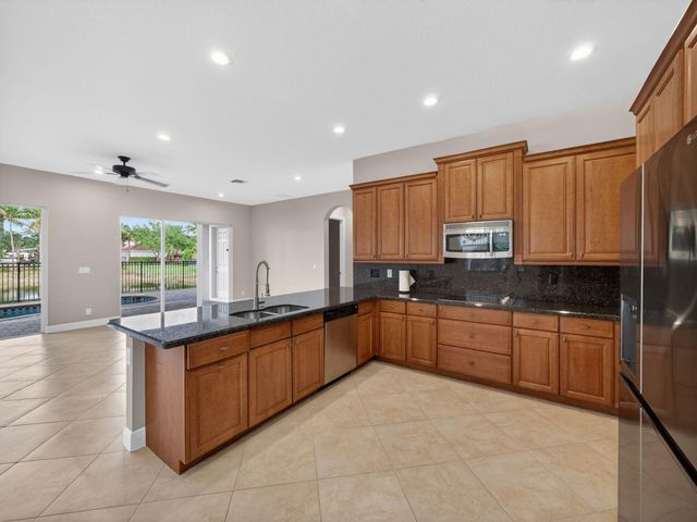 12054 Aviles Circle, Palm Beach Gardens, FL 33418