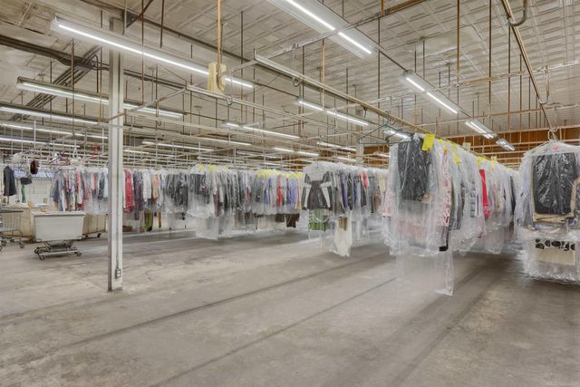 2854 E 7 Mile Road, Detroit, MI 48234