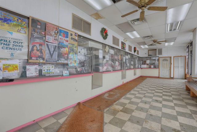 2854 E 7 Mile Road, Detroit, MI 48234