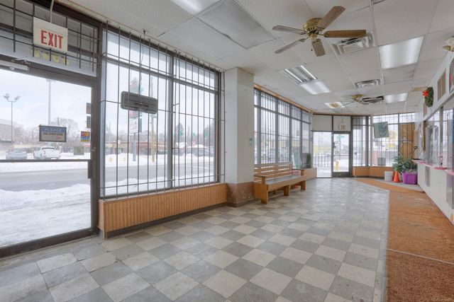 2854 E 7 Mile Road, Detroit, MI 48234