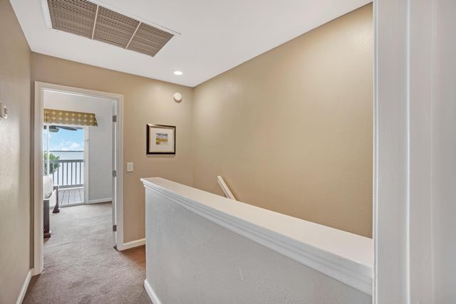 5022 Sunset Village Drive, Duck Key, FL 33050