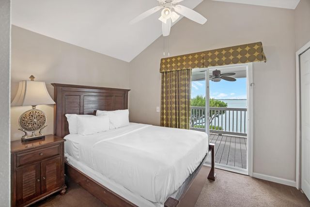 5022 Sunset Village Drive, Duck Key, FL 33050