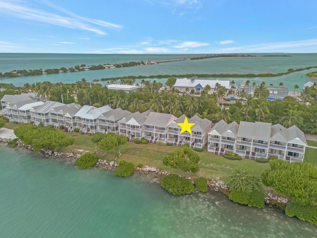 5022 Sunset Village Drive, Duck Key, FL 33050