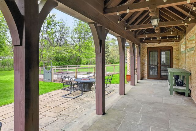 33W480 Thorncroft Drive, Wayne, IL 60184