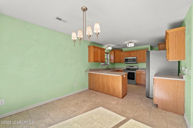 1714 HIGH QUEST DRIVE, Columbia, MO 65202