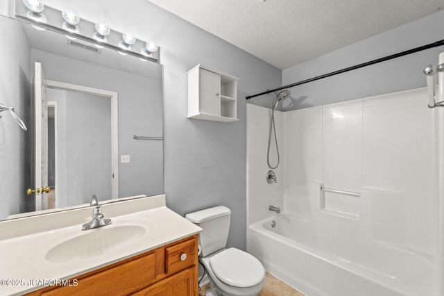 1714 HIGH QUEST DRIVE, Columbia, MO 65202