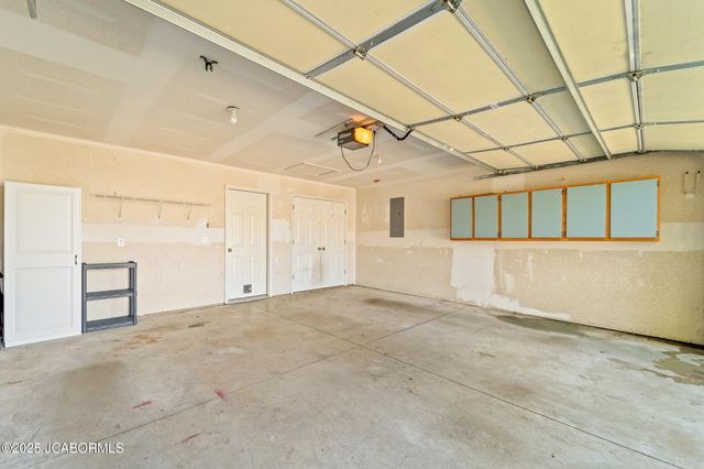 1714 HIGH QUEST DRIVE, Columbia, MO 65202