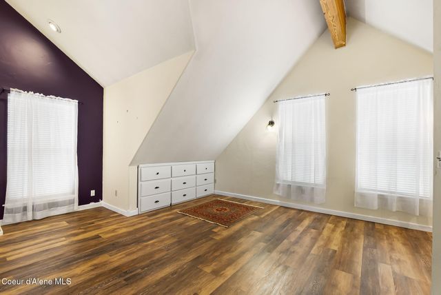 966 N Kootenai Rd, Sandpoint, ID 83864