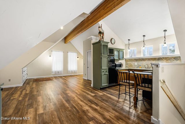 966 N Kootenai Rd, Sandpoint, ID 83864