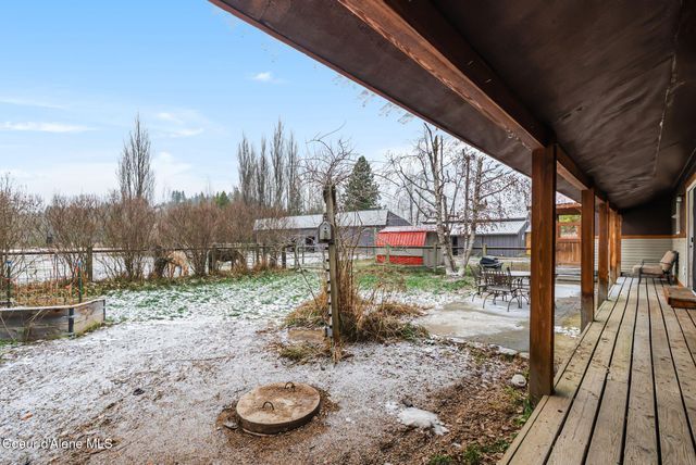 966 N Kootenai Rd, Sandpoint, ID 83864