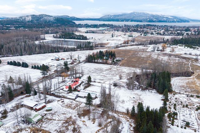 966 N Kootenai Rd, Sandpoint, ID 83864