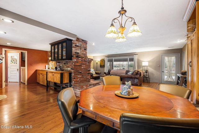 966 N Kootenai Rd, Sandpoint, ID 83864