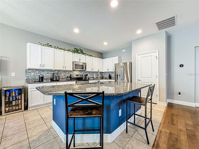 10193 GRAND OAK CIRCLE, Madeira Beach, FL 33708