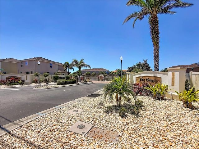 10193 GRAND OAK CIRCLE, Madeira Beach, FL 33708