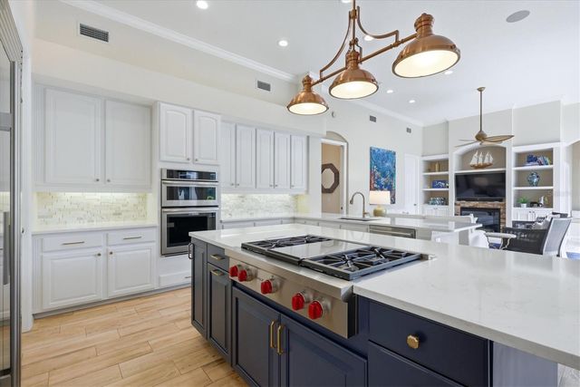 8113 COLLINGWOOD COURT, University Park, FL 34201