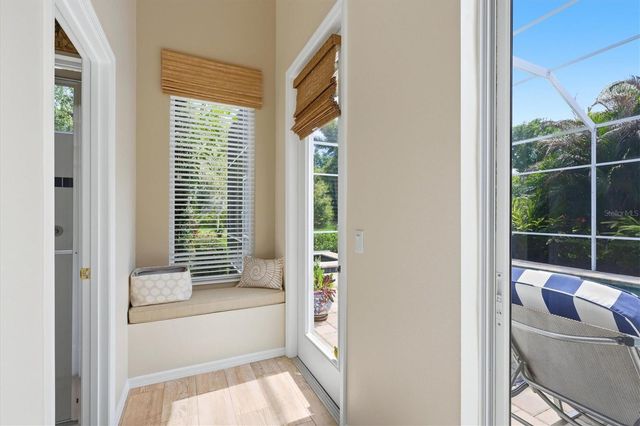 8113 COLLINGWOOD COURT, University Park, FL 34201