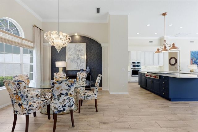 8113 COLLINGWOOD COURT, University Park, FL 34201