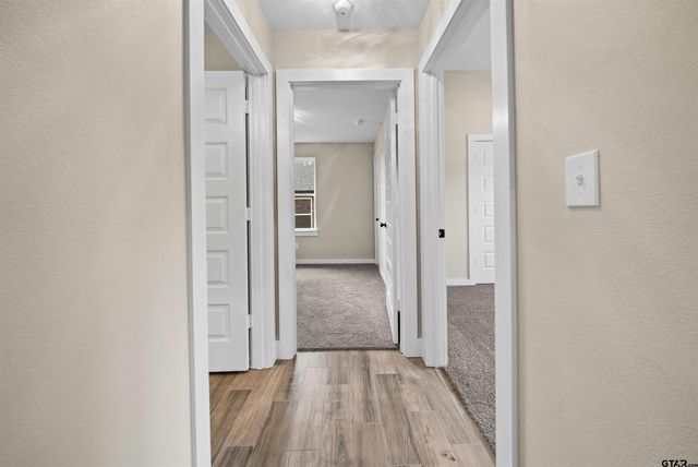 16221 Crossing Circle, Lindale, TX 75771