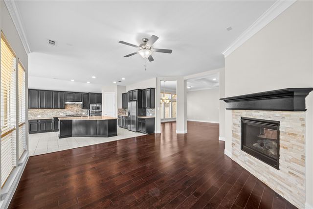 1916 Oakston Drive, Little Elm, TX 75033