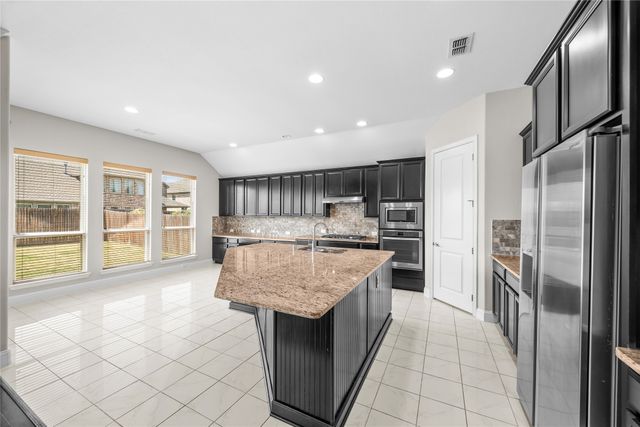 1916 Oakston Drive, Little Elm, TX 75033