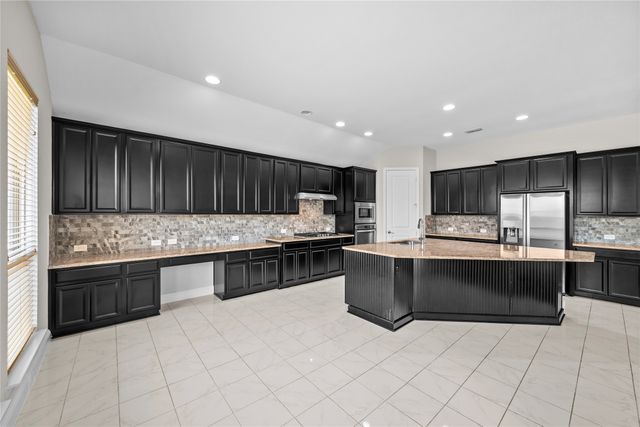 1916 Oakston Drive, Little Elm, TX 75033