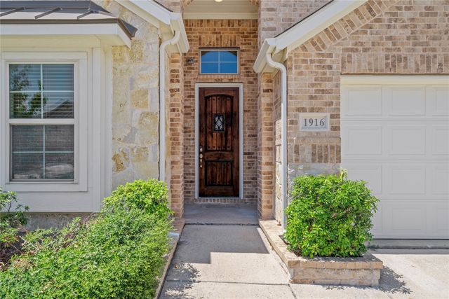 1916 Oakston Drive, Little Elm, TX 75033
