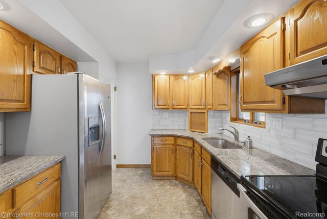 1213 Langley Boulevard, Clawson, MI 48017