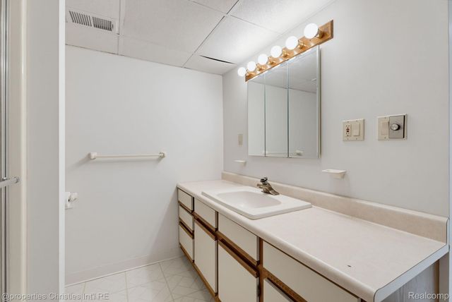 1213 Langley Boulevard, Clawson, MI 48017