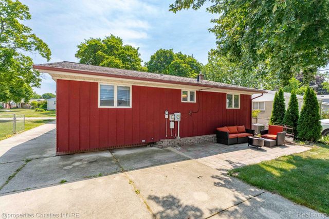 1213 Langley Boulevard, Clawson, MI 48017