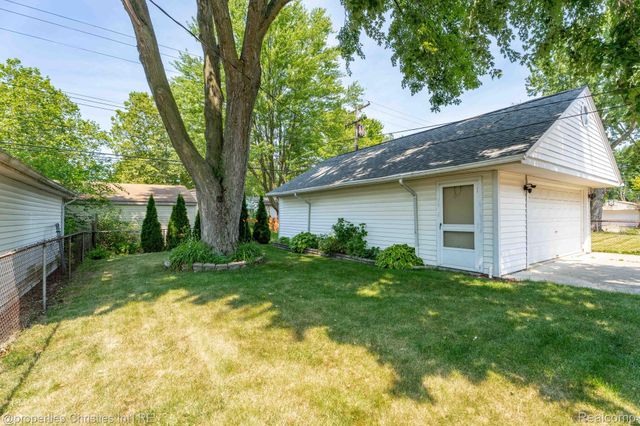 1213 Langley Boulevard, Clawson, MI 48017
