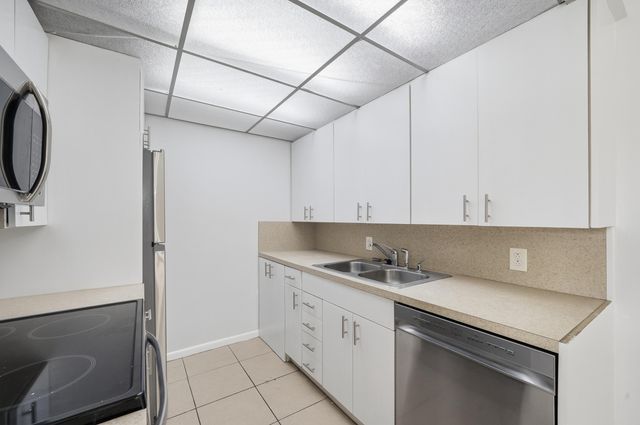 2401 Antigua Circle J3, Coconut Creek, FL 33066