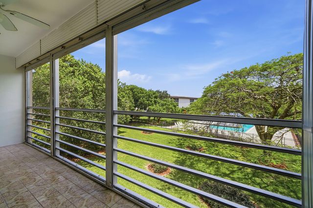 2401 Antigua Circle J3, Coconut Creek, FL 33066