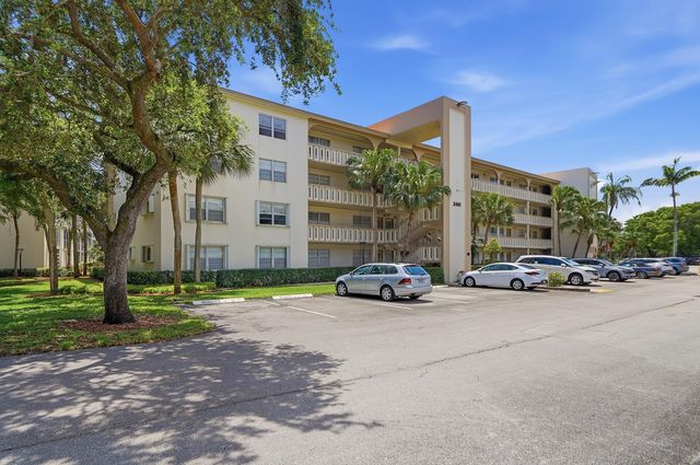 2401 Antigua Circle J3, Coconut Creek, FL 33066