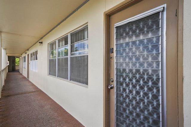 2401 Antigua Circle J3, Coconut Creek, FL 33066