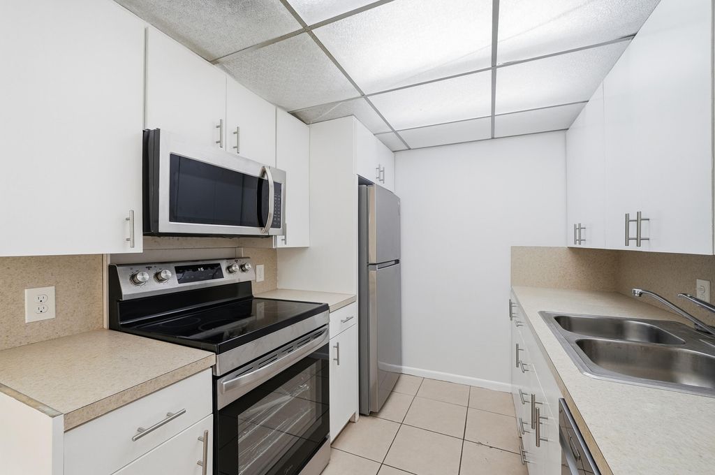 2401 Antigua Circle J3, Coconut Creek, FL 33066