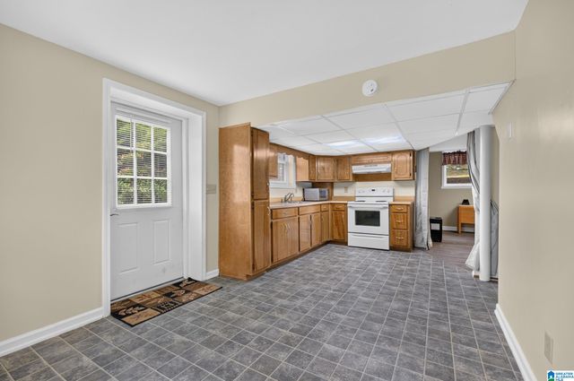 640 TIMREE STREET, Weaver, AL 36277