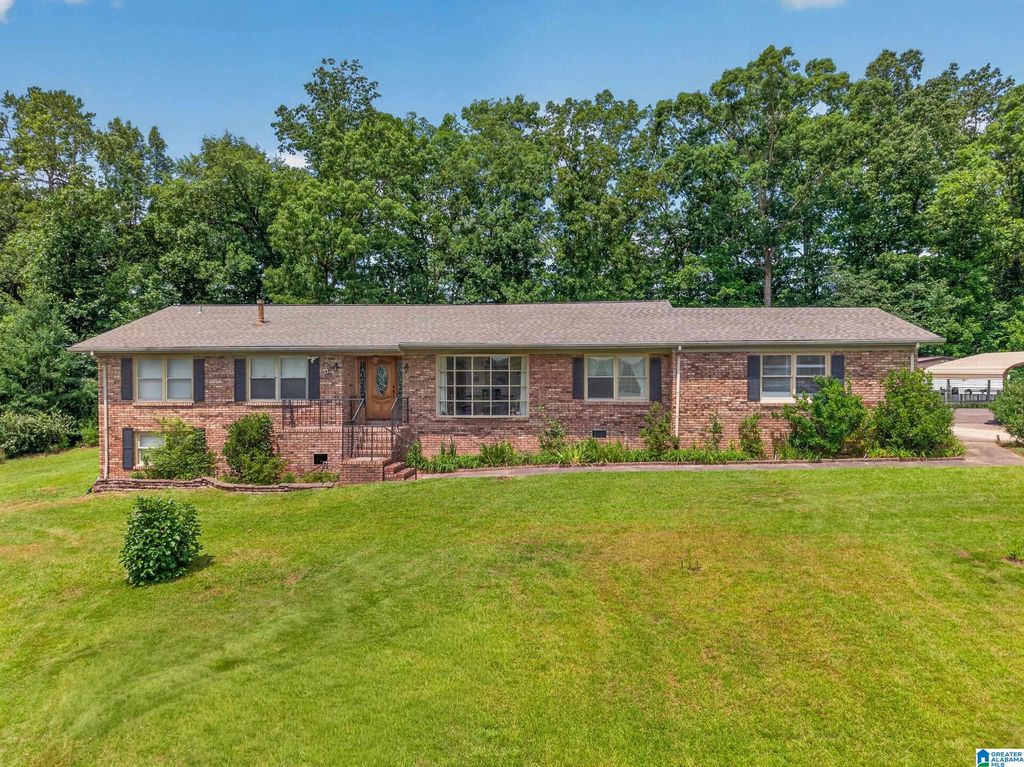 640 TIMREE STREET, Weaver, AL 36277