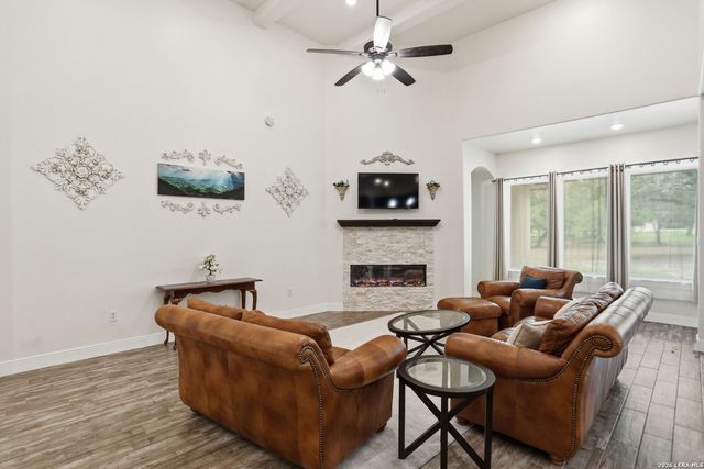 306 County Road 6876, Natalia, TX 78059