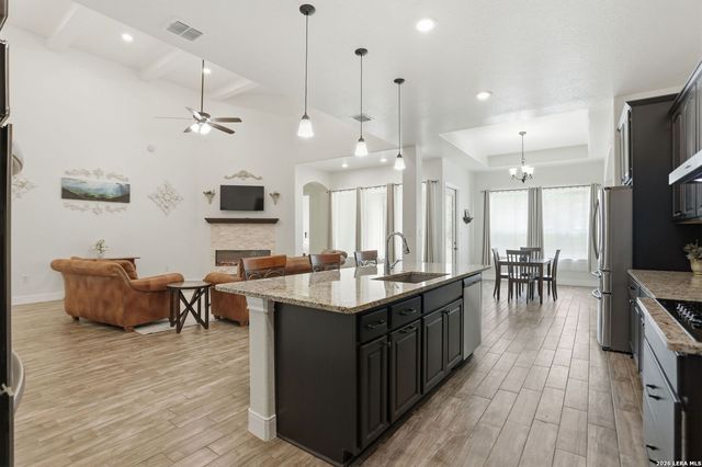 306 County Road 6876, Natalia, TX 78059