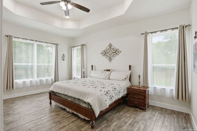 306 County Road 6876, Natalia, TX 78059