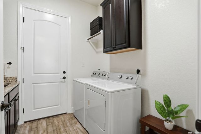 306 County Road 6876, Natalia, TX 78059