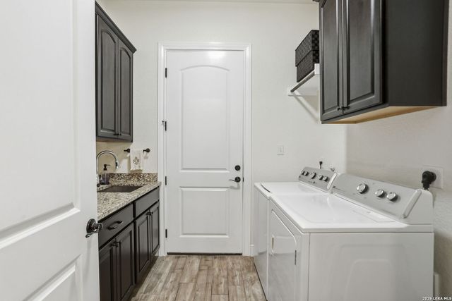 306 County Road 6876, Natalia, TX 78059